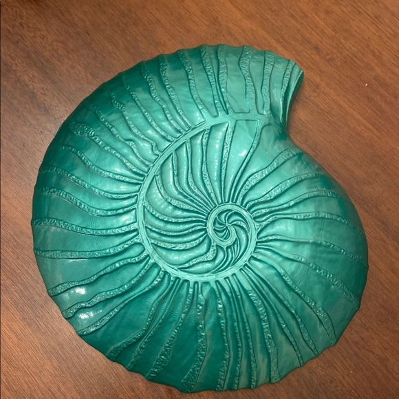 Teal Decorative Ocean Blue Glossy Sea Shell Serving Glass Plate 9 1/2”x 9” - Picture 5 of 5